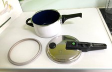 ??SILIT Kleiner Schnellkochtopf“L“2,5l. Voll funktionsfähig.Guten Zustand