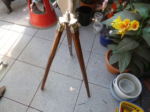 Holzstativ mit lampe leuchte - mit,