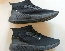 Sneaker Laufschuh schwarz 44 *NEU