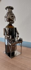 Gebrauchter Deko Weinflaschenhalter Metall BBQ / Grillmeister / Grillwurst