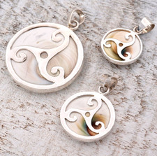 Anhänger Triskele Sheva Auge Silber 925 Sterlingsilber 1,6cm/2cm/3,1 cm mit Band