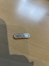 Rimowa Koffer, Aufkleber