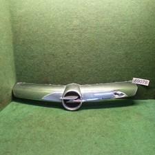 Frontgrill Opel Corsa D (S-D) 1,2i 59KW 80PS Bj.2006 13223226
