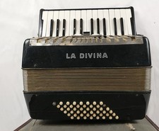La Divina (ähnlich HOHNER 48)