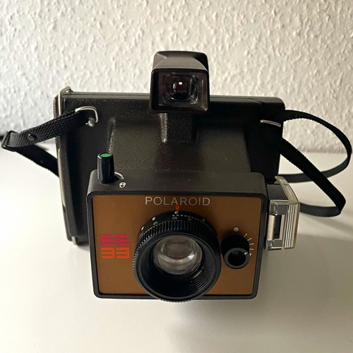 Polaroid 33 - ee,
