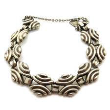 SUPER Designer Armband aus