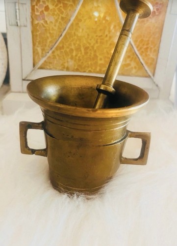 Mörser antik mit stösser - mörser,