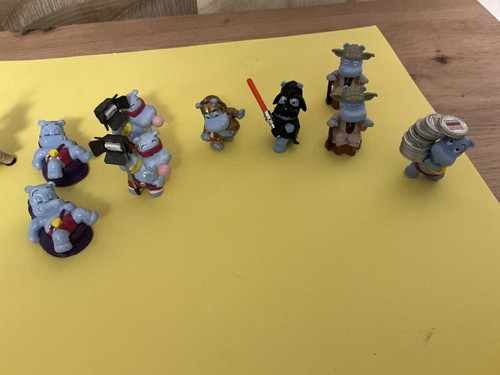 überraschungseifigur ei - ü,