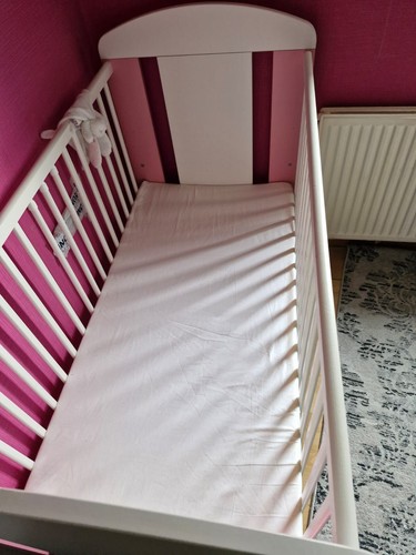 Kinderbett