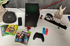 Xbox Series X 2TB, Schwarz Bundle (Inkl. Speichererweiterung 1TB) OVP und 