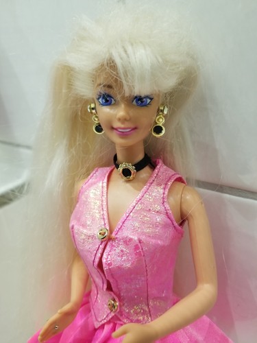 Barbie cut and style blonde - barbie,