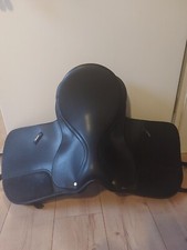 Dressursattel isabell werth schwarz inklusive klett pauschen kaum benutzt 