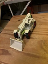 Siku-Farmer Claas Teleskoplader Ranger 911 T, Maßstab 1:32