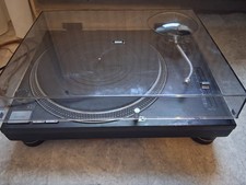 Technics SL-1210MK2 Quartz
