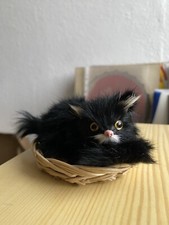 Dekoration Figur Katze im Körbchen 