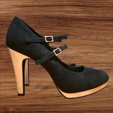 CATWALK EU44 Stiletto Pumps 1