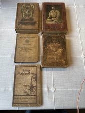 5 antike Kochbücher um