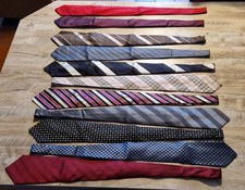 Herren Krawatten Konvolut 11