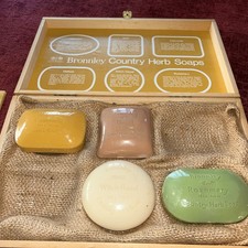 Vintage Bronnley Country