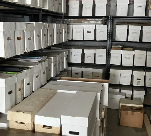 Huge lot comics storage - of,
