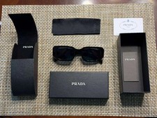 Prada 17WS Sunglasses Black |