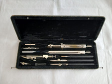 Vintage Zirkelkasten mit 11