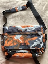 Eastpak Bag Schultasche Laptop Tasche Neuwertig