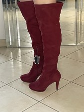 Rote Overknee Stiefel von