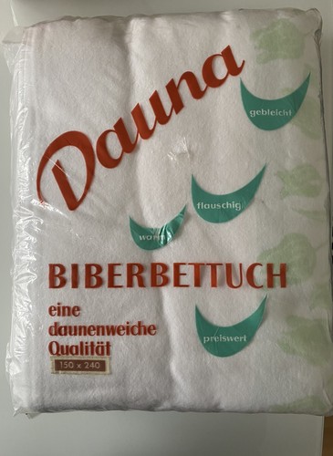 Zwei alte unbenutzte einfache