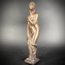 Antike Bronzefigur Weiblicher