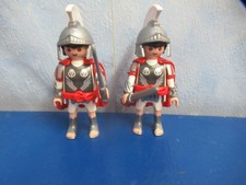 2 x Römer Tribune Figuren   z