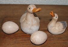 Tierfiguren Enten 2erSet 7 cm + 9 cm hoch -> 2 Terracotta Eier 5 cm d Terracotta