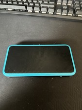 New Nintendo 2DS XL Handheld-Spielekonsole - Schwarz/Türkis