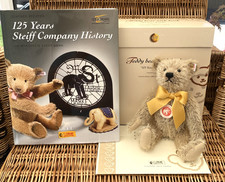 Steiff Teddybär mit Buch "125