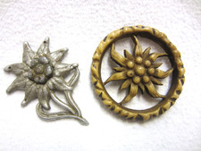 2 x Abzeichen für Mütze 