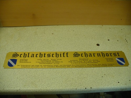 Riesiges namensschild für - riesiges,