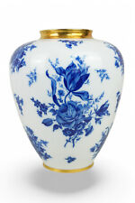 DEKORATIVE BAUCHIGE PORZELLAN