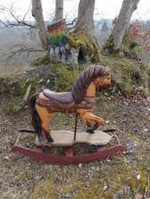 Antikes schaukelpferd aus - antikes,