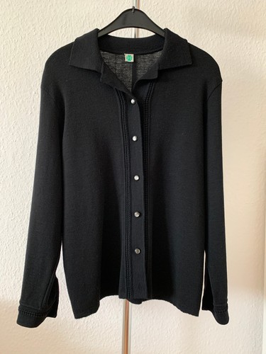 Schwarze langärmelige - schwarze,