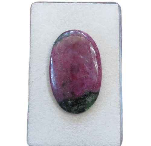 Rubin zoisit ruby - zoisit, zoisite