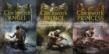 Cassandra Clare / Chroniken