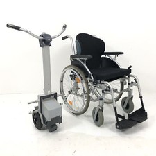 Alber Viamobil V14 Eco Elektrische Schiebehilfe + Faltrollstuhl Sitzbreite 43 cm