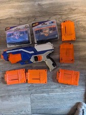Nerf Gun/Blaster/Pistole mit Pfeilen und Magazin