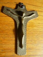 Kreuz Bronze Jesus rötlich - violett Stein Skulptur 11,2 cm Anhänger Kruzifix