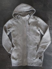 Sweatjacke der Marke Bench, Grau, Gr. S/38 gebraucht