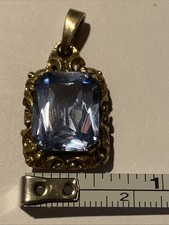 Anhänger mit schönem