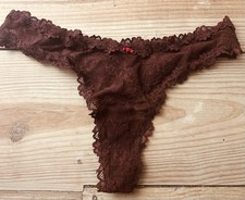 !TOP! Neu SKIMS Lace Spitzen Tanga Slip Pantie M Bordeaux Red Rot !TOP!