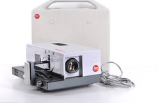 Leitz Pradovit TA Dia Projektor mit Leitz Wetzlar Elmaron 85mm 2.8