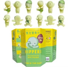 3 St. Random Smiski Hippers