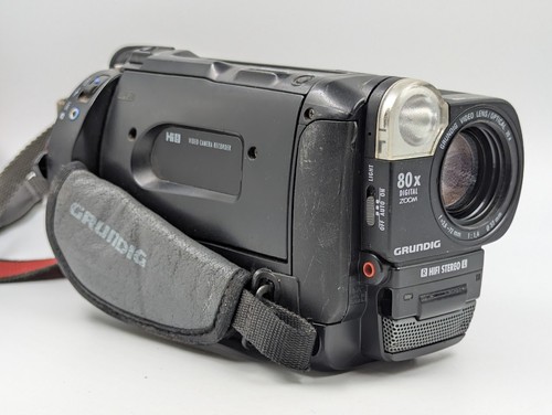 Grundig 300 he camcorder - lc-d,